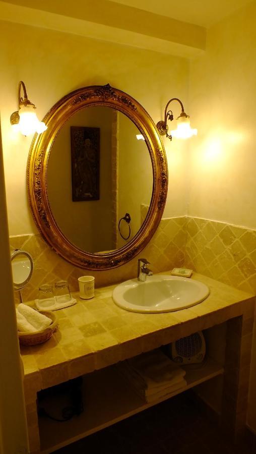 오바뉴 La Royante B&B 외부 사진