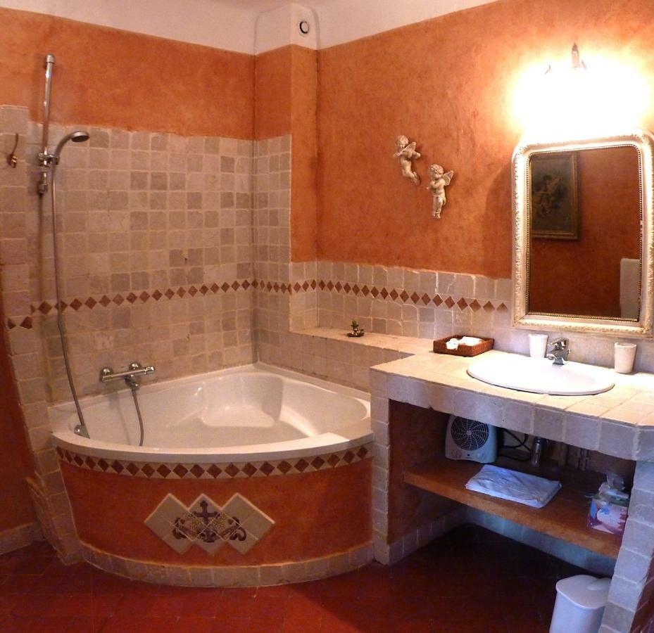 오바뉴 La Royante B&B 외부 사진